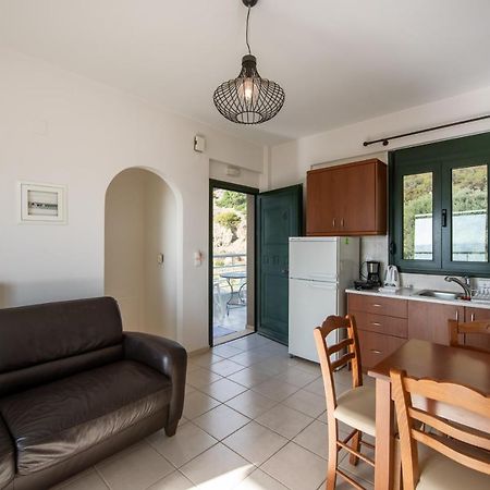 Portela Apartments Kampoula Keratókambos Ngoại thất bức ảnh