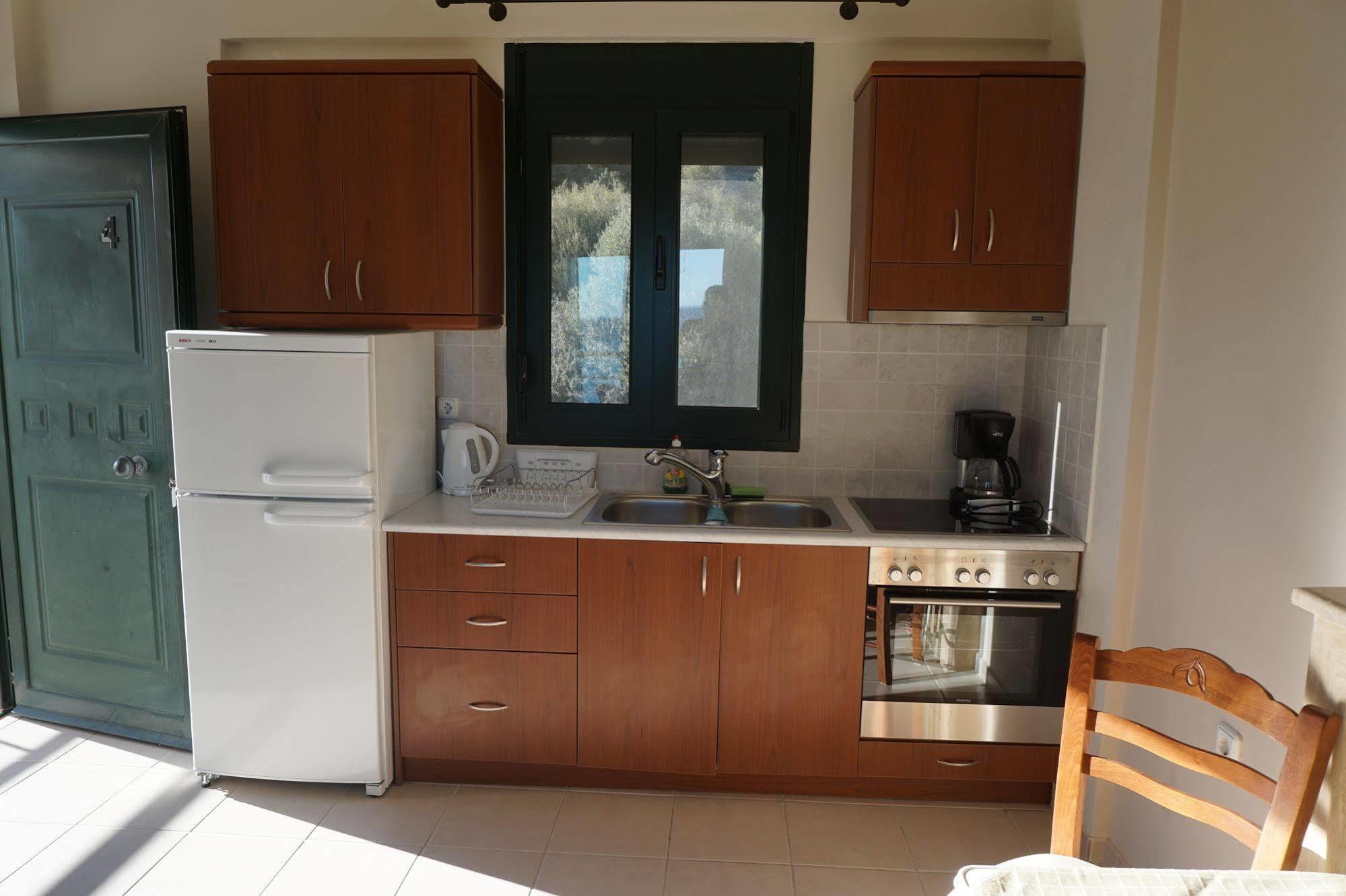 Portela Apartments Kampoula Keratókambos Ngoại thất bức ảnh
